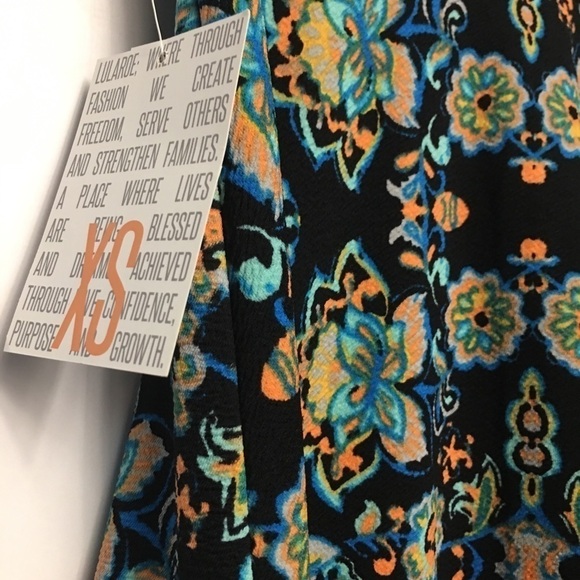 *3 for $36* LuLaroe Azure Aline Skirt XS - Picture 3 of 4
